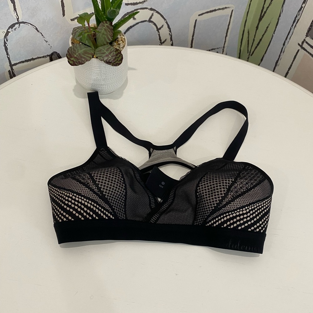 Lululemon awake to lace bra 32C
